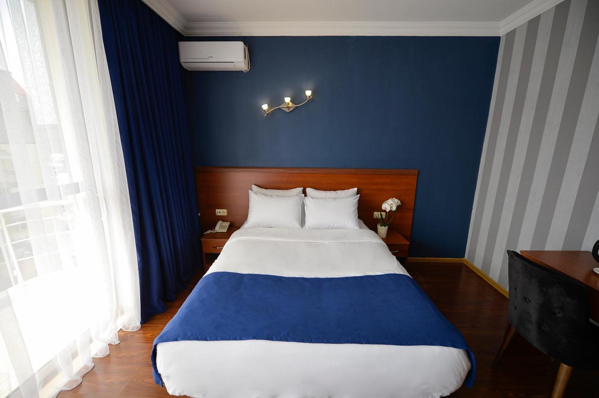 Aura Boutique Hotel Μπατούμι Εξωτερικό φωτογραφία